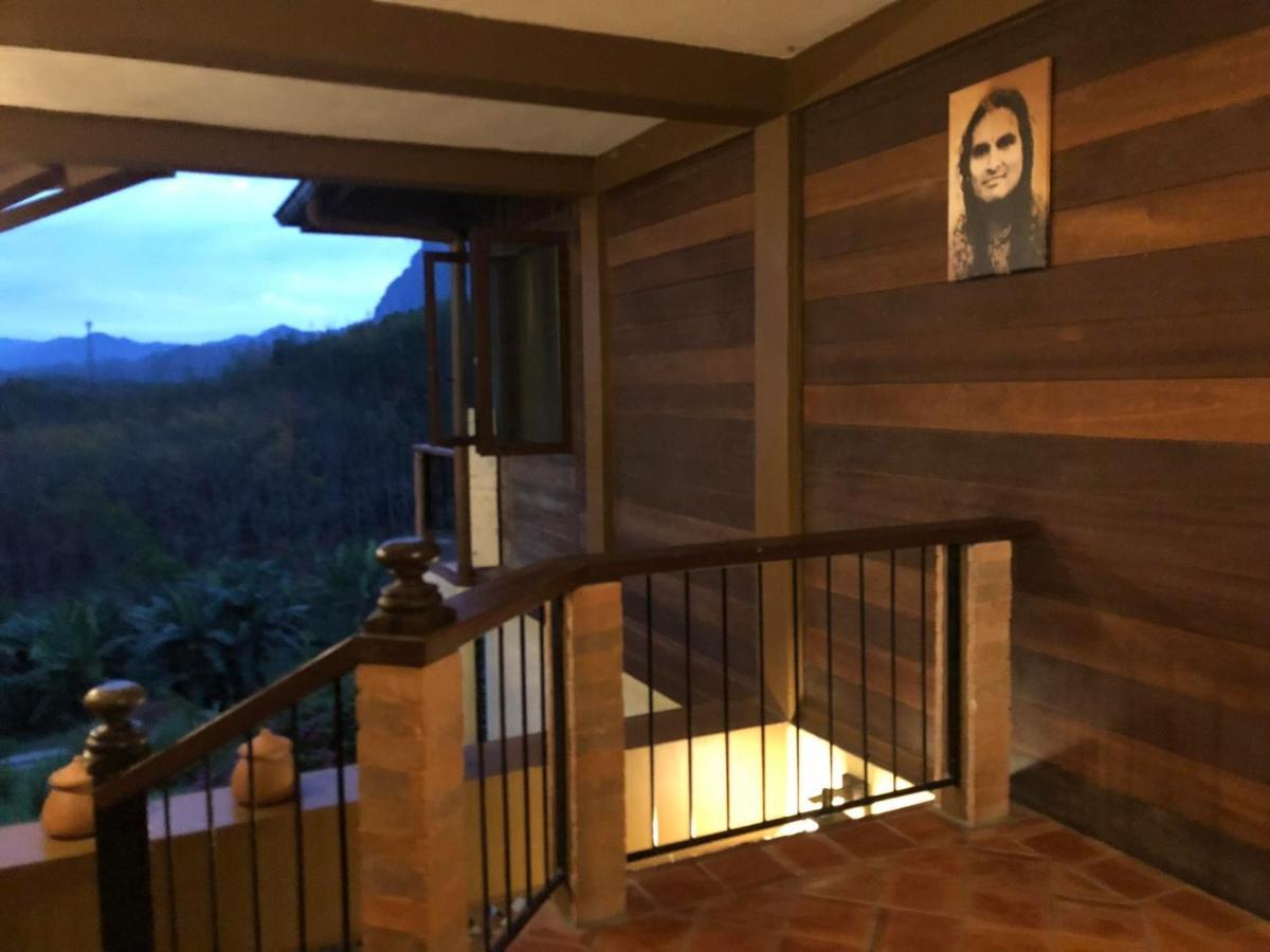 Billion Views Khaosok Homestay Khao Sok National Park Exterior photo