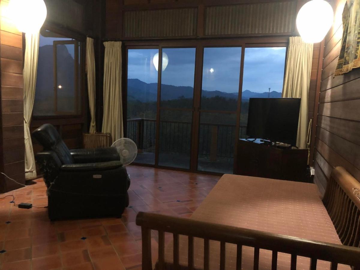 Billion Views Khaosok Homestay Khao Sok National Park Exterior photo